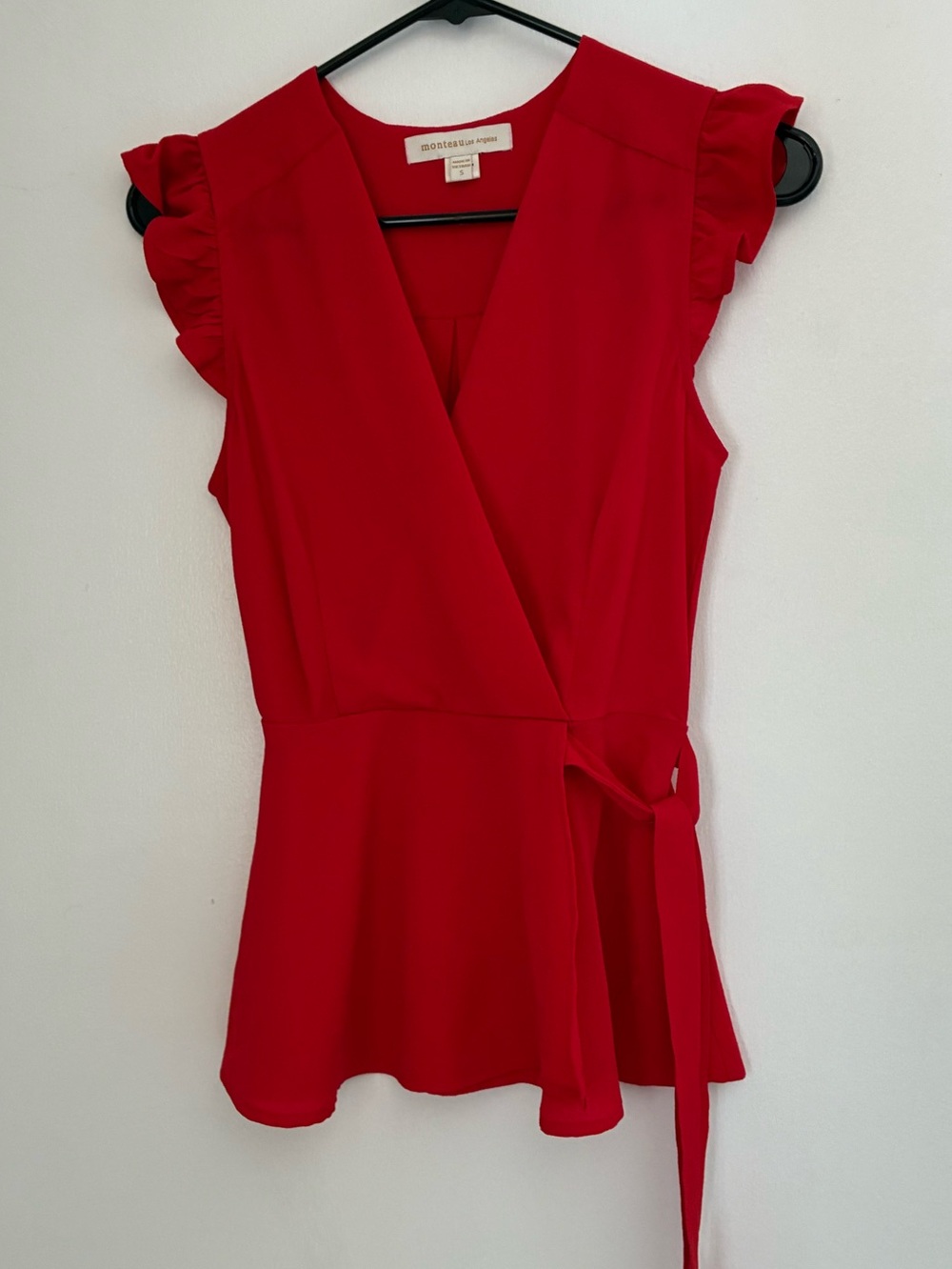 Monteau Los Angeles Womens Small S Red Faux Wrap Peplum Blouse Flutter Sleeve